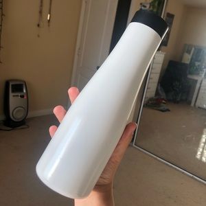Lululemon waterbottle